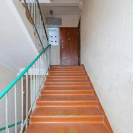 Apartment Luminious With Balcony By Polo *